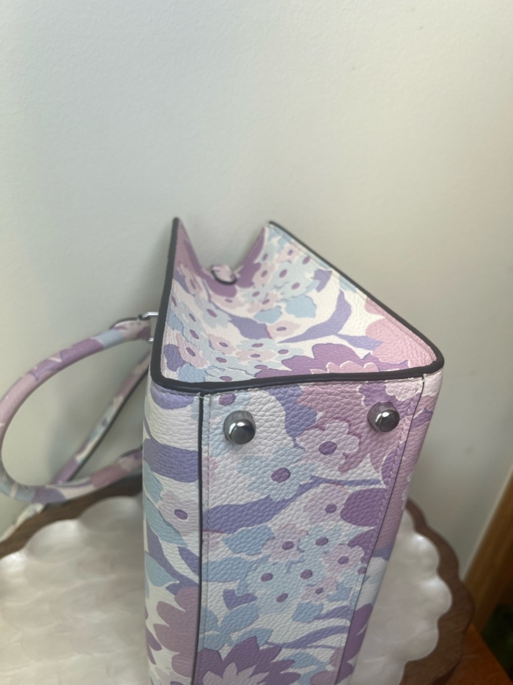 Coach Maggie Small Tote Floral Print Pebbled Leather Purple Ivory Crossbody EUC - Picture 13 of 16